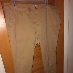 Skinny khaki pants